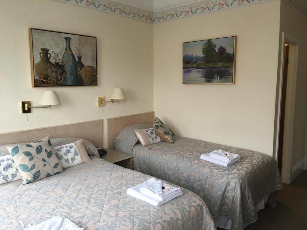 בורנמות' Hotel Riviera By The Sea מראה חיצוני תמונה