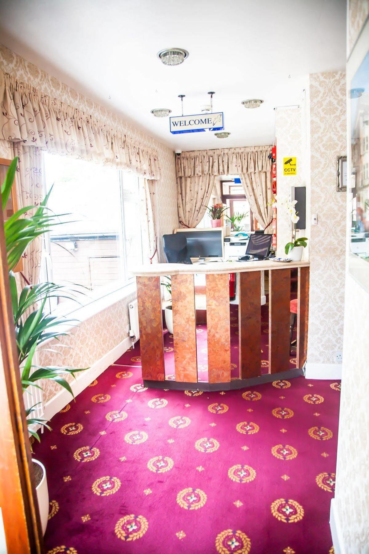 בורנמות' Hotel Riviera By The Sea מראה חיצוני תמונה